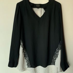 Worthington black and white blouse